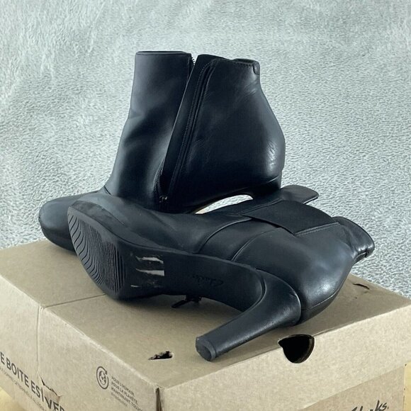 Clarks Women's Ambyr Rise Ankle Boot, Black Leather, 6 NWB S097 - Picture 4 of 7
